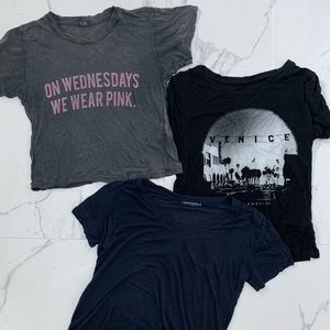 3/$30 Brandy Melville mix Tee’s